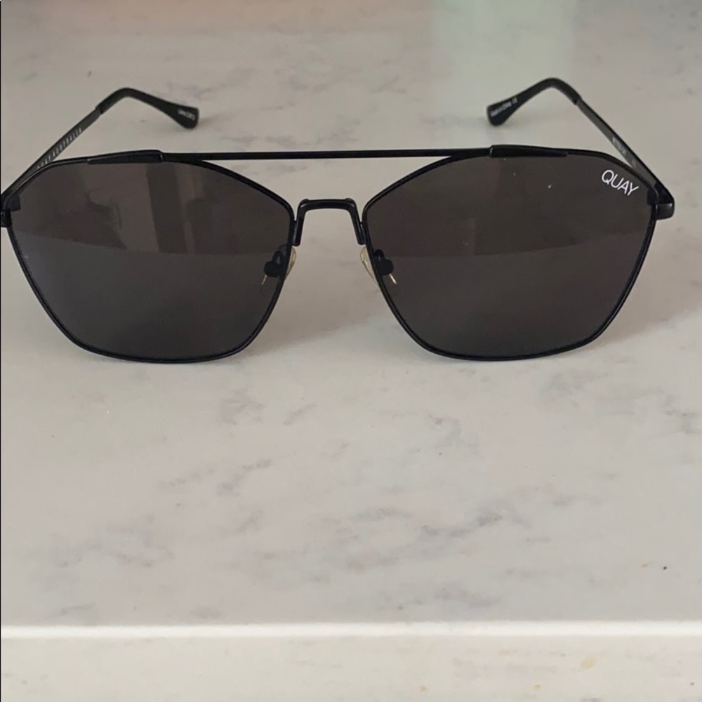 Brand new QUAY “better off” sunglasses
